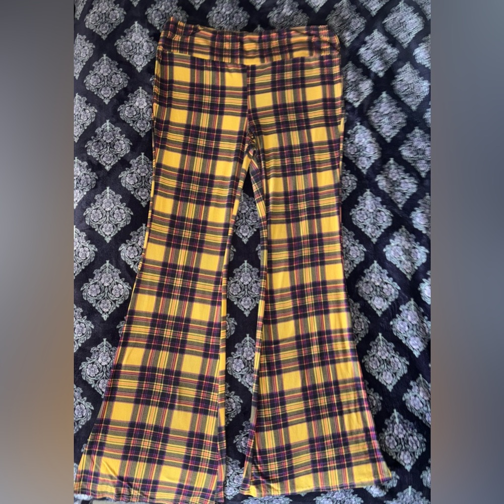 No Boundaries Yellow Plaid Wide Leg Pants